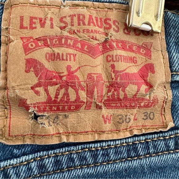 Levi’s 514 Jeans Classic Straight Fit Blue Jeans Men’s Size 36 X 30 - Picture 3 of 6